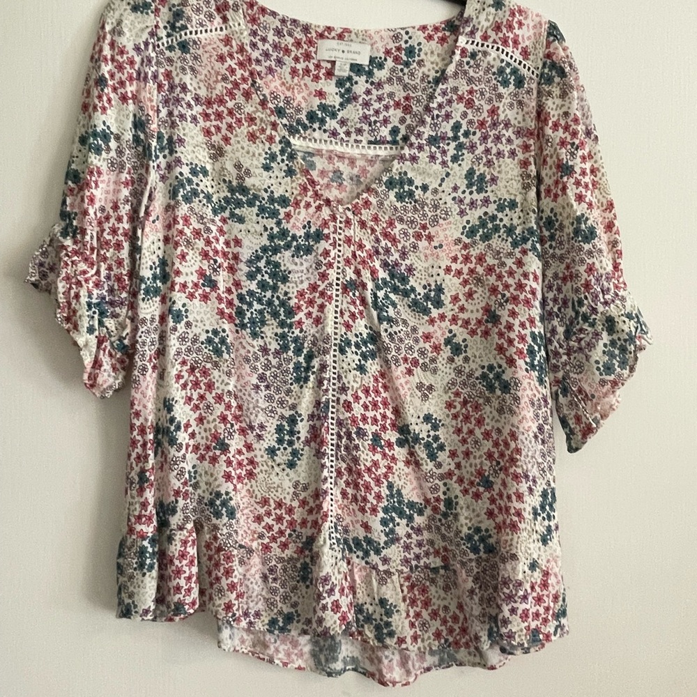 Package of 4 Luck Brand Shirts like new 3 size Small 1 size Medium - Picture 3 of 8